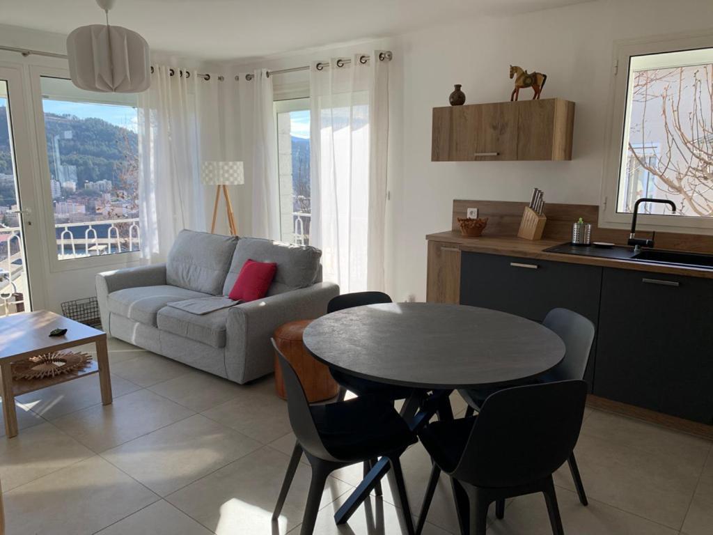T4 Vue Imprenable Montagnes Et Ville Gap Eksteriør bilde
